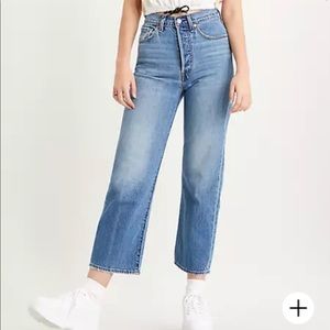 Levi’s Ribcage Straight Ankle Jeans sz 27x29